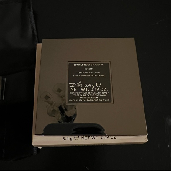 New Burberry Complete Eye Palette - 25 Gold - Picture 3 of 6